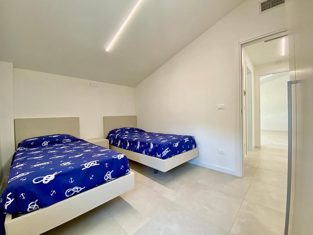 Em Apartments Lignano Sabbiadoro Exterior photo