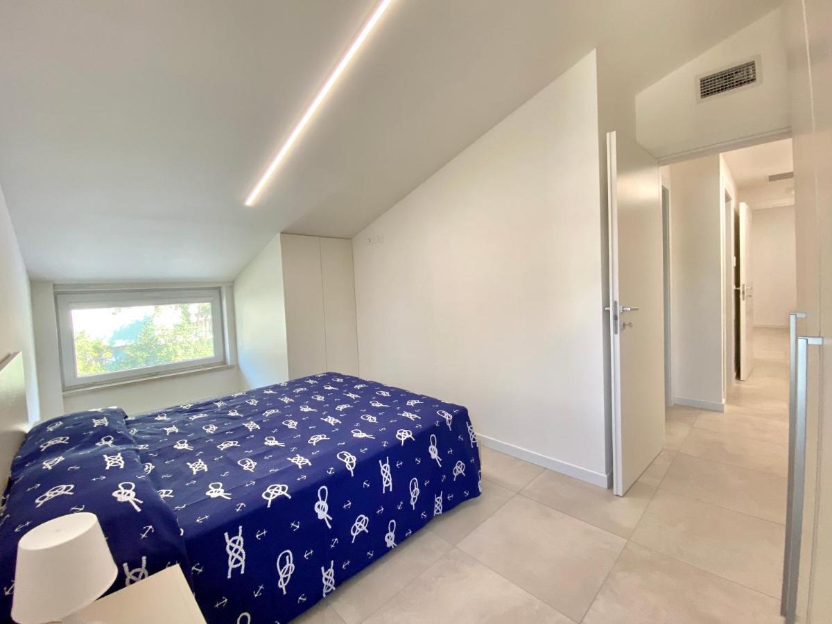 Em Apartments Lignano Sabbiadoro Exterior photo